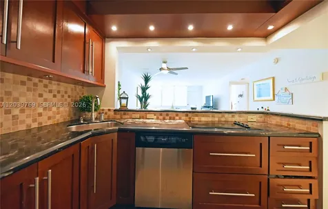 2016 Bay Drive Miami Beach FL 33141