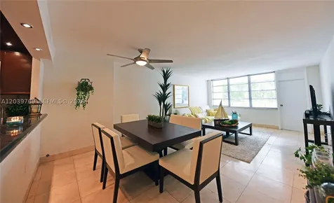 2016 Bay Drive Miami Beach FL 33141