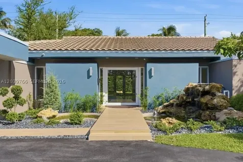 291 E Shore Drive E Miami FL 33133