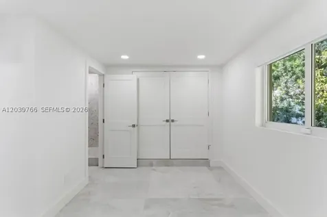 291 E Shore Drive E Miami FL 33133