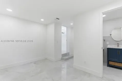 291 E Shore Drive E Miami FL 33133