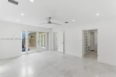 291 E Shore Drive E Miami FL 33133