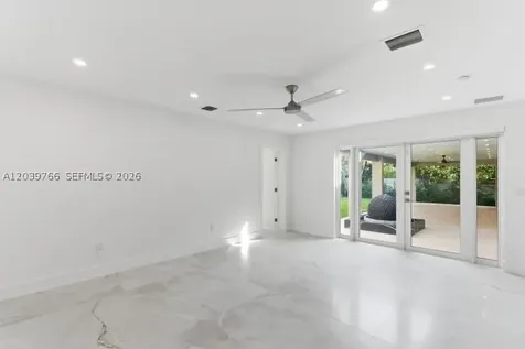 291 E Shore Drive E Miami FL 33133