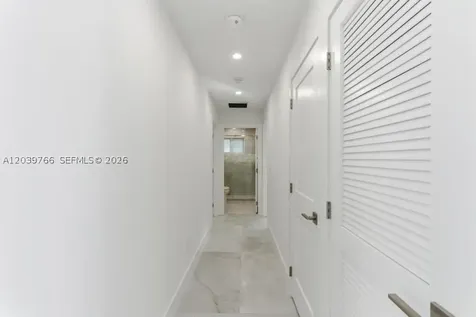 291 E Shore Drive E Miami FL 33133