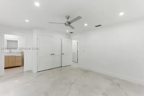 291 E Shore Drive E Miami FL 33133