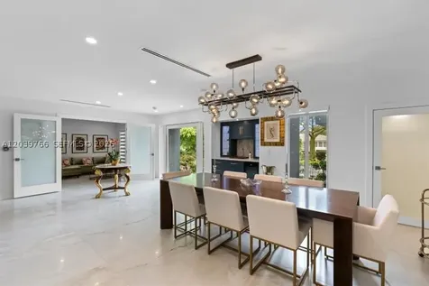 291 E Shore Drive E Miami FL 33133