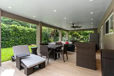 291 E Shore Drive E Miami FL 33133