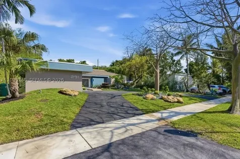291 E Shore Drive E Miami FL 33133