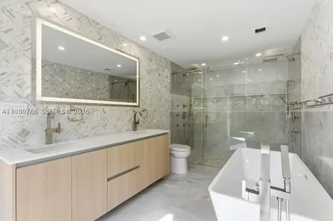 291 E Shore Drive E Miami FL 33133