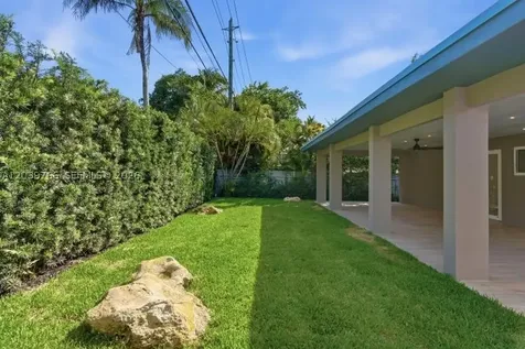 291 E Shore Drive E Miami FL 33133