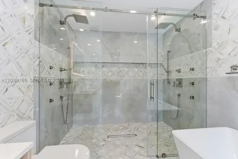 291 E Shore Drive E Miami FL 33133