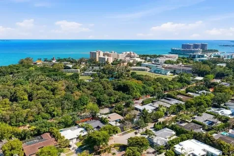 291 E Shore Drive E Miami FL 33133