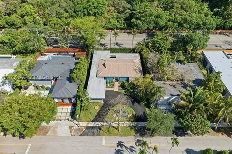 291 E Shore Drive E Miami FL 33133