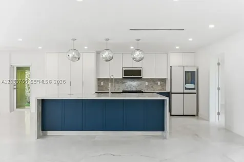 291 E Shore Drive E Miami FL 33133