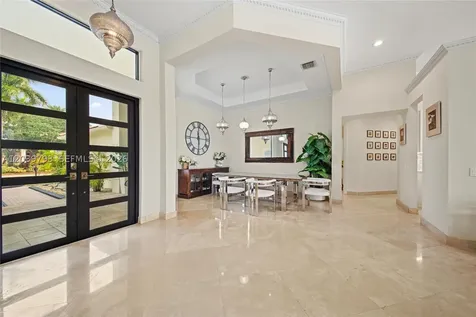 935 Gulfstream Court Weston FL 33327