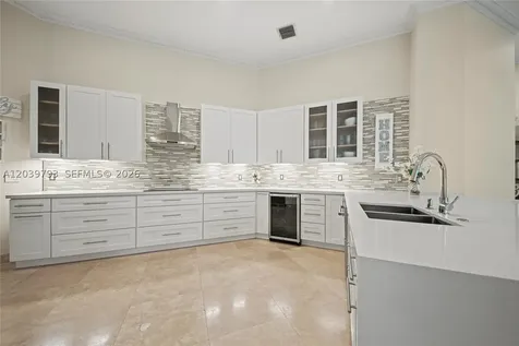 935 Gulfstream Court Weston FL 33327