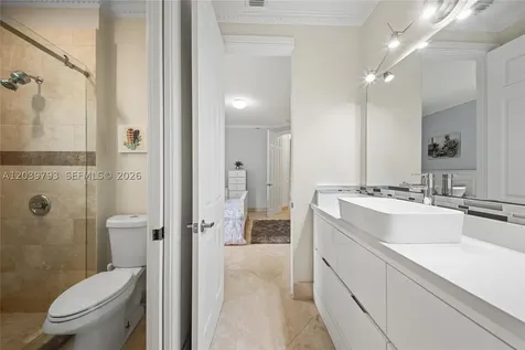 935 Gulfstream Court Weston FL 33327