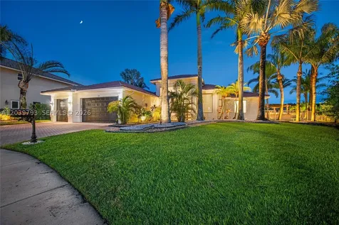 935 Gulfstream Court Weston FL 33327