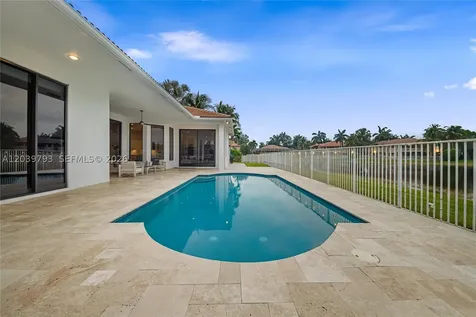 935 Gulfstream Court Weston FL 33327