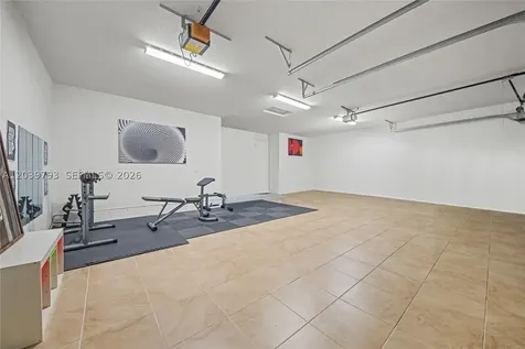 935 Gulfstream Court Weston FL 33327