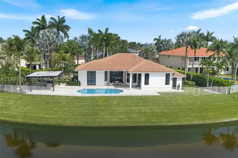 935 Gulfstream Court Weston FL 33327