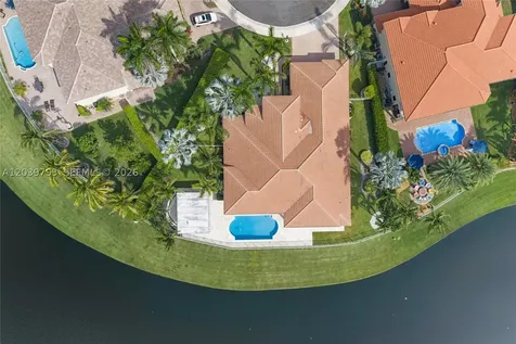 935 Gulfstream Court Weston FL 33327