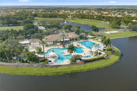 935 Gulfstream Court Weston FL 33327