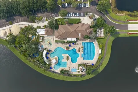 935 Gulfstream Court Weston FL 33327