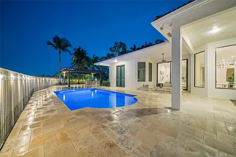 935 Gulfstream Court Weston FL 33327