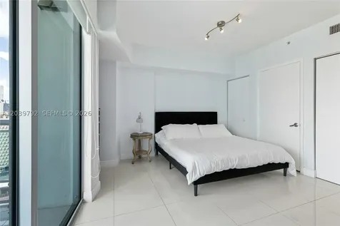 350 S Miami Avenue Miami FL 33130