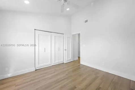 3449 NW 44th Street Oakland Park FL 33309