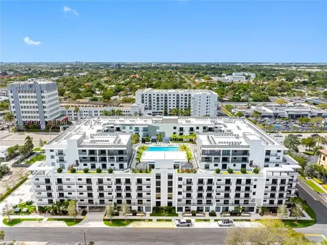 208 N Federal Highway Pompano Beach FL 33062