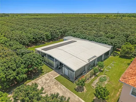 33300 SW 202nd Avenue Homestead FL 33034