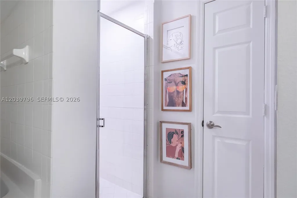 533 NE 3rd Avenue Fort Lauderdale FL 33301