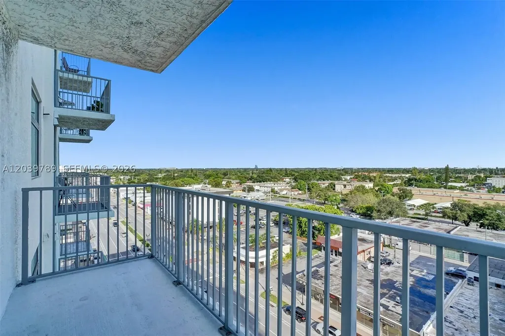 140 S Dixie Highway Hollywood FL 33020