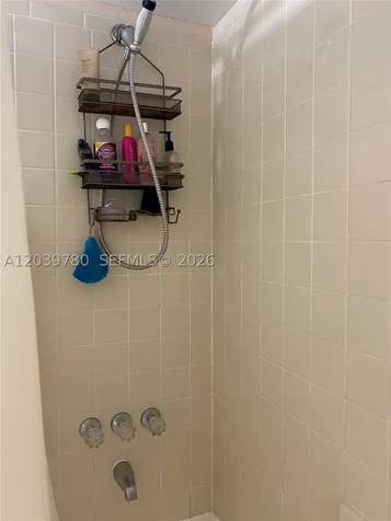 450 W Palm Circle W Pembroke Pines FL 33025