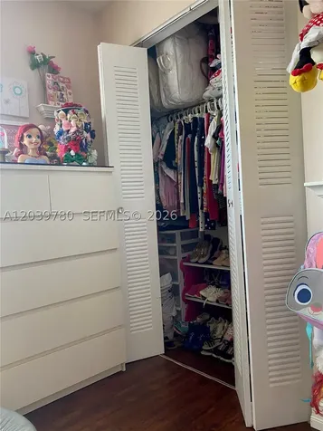 450 W Palm Circle W Pembroke Pines FL 33025