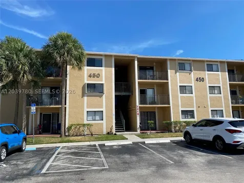 450 W Palm Circle W Pembroke Pines FL 33025