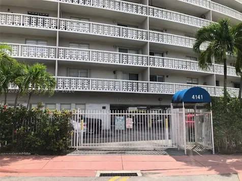 4141 Nautilus Drive Miami Beach FL 33140