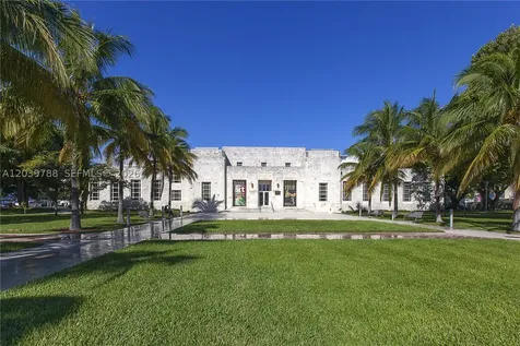4141 Nautilus Drive Miami Beach FL 33140