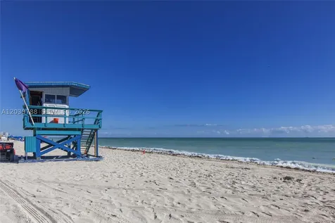 4141 Nautilus Drive Miami Beach FL 33140