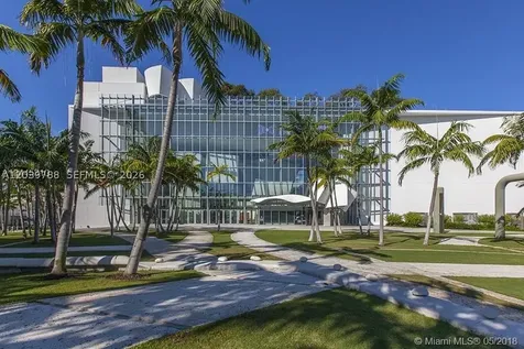 4141 Nautilus Drive Miami Beach FL 33140