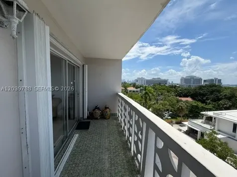 4141 Nautilus Drive Miami Beach FL 33140