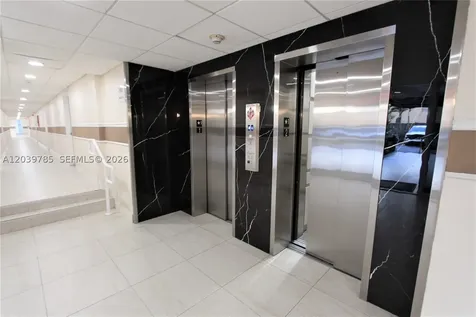 4550 NW 9th Street Miami FL 33126