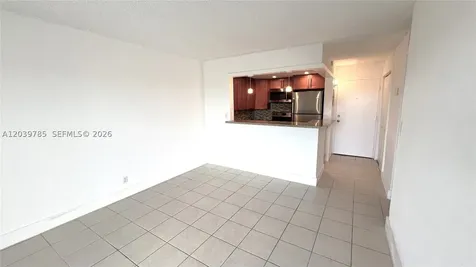 4550 NW 9th Street Miami FL 33126