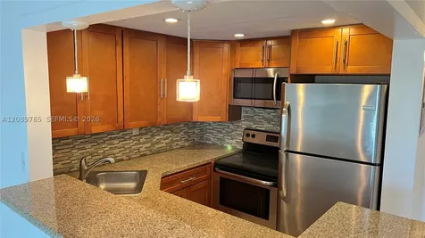 4550 NW 9th Street Miami FL 33126