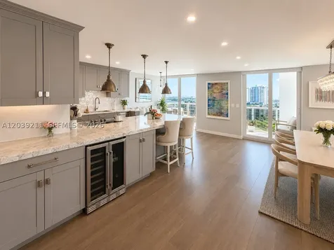9 Island Avenue Miami Beach FL 33139