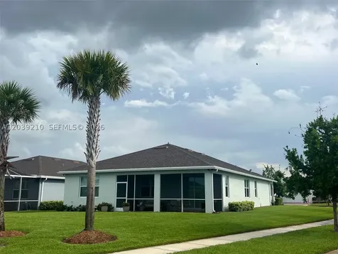 13646 SW Gingerline Drive Port St. Lucie FL 34987