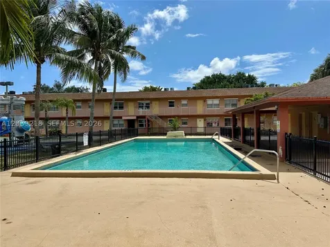 101 NE 41st Street Oakland Park FL 33334
