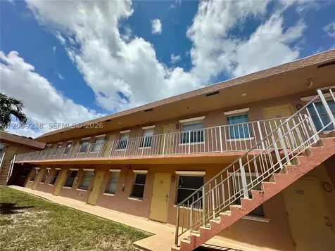 101 NE 41st Street Oakland Park FL 33334